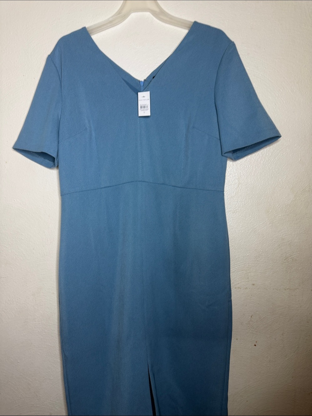 Ann Taylor Light Blue V-Neck Short Sleeve Sheath Dress